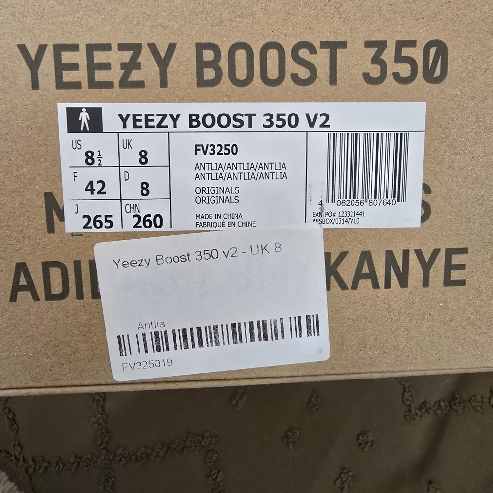 Yeezy Boost 350 V2 Antlia